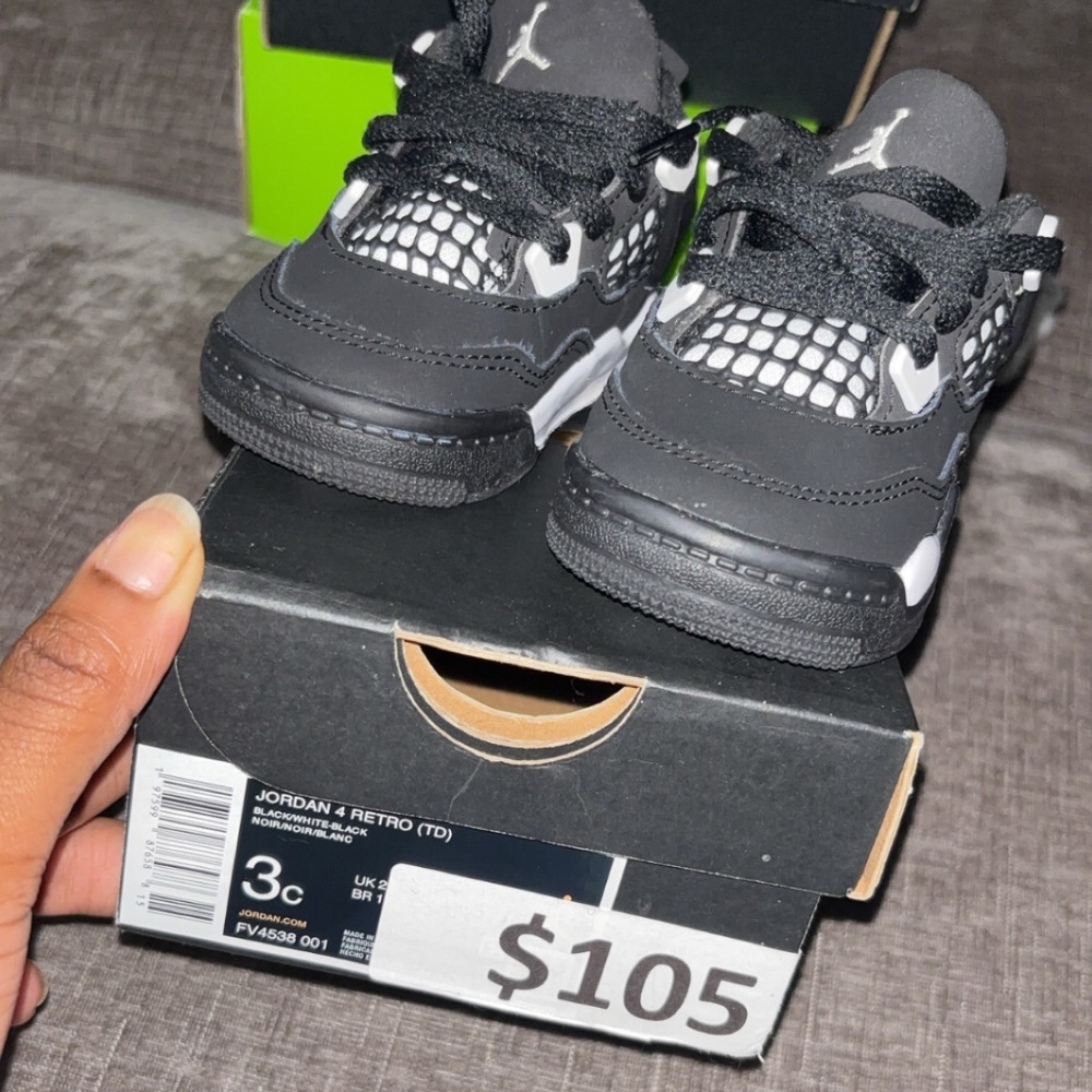 Jordan 4s